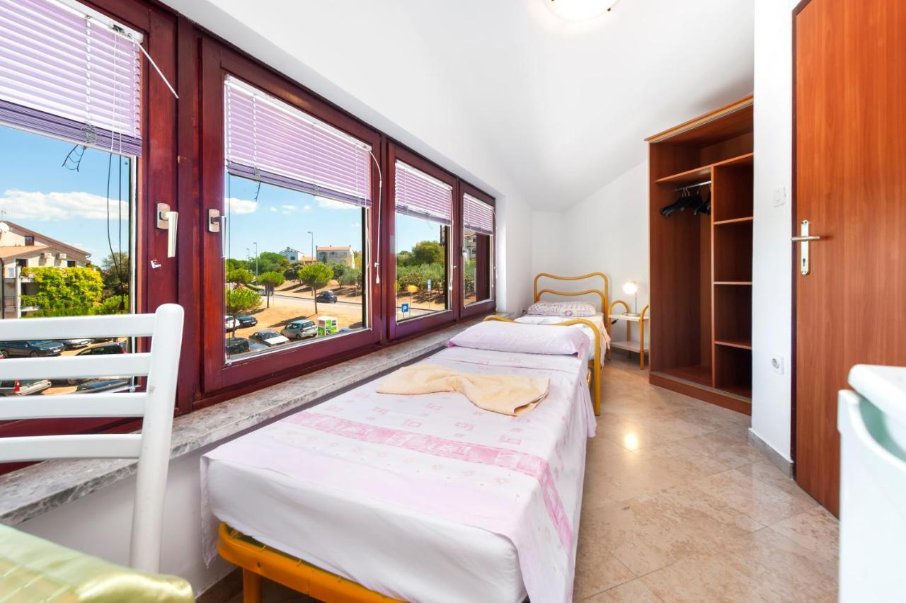 Апартаменты Near Beach And Rovinj Center 4 Экстерьер фото