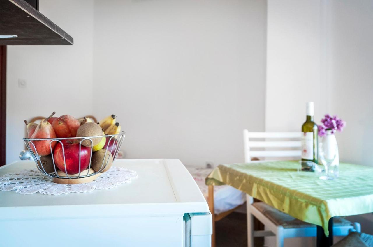 Апартаменты Near Beach And Rovinj Center 4 Экстерьер фото