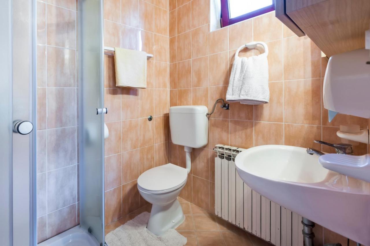 Апартаменты Near Beach And Rovinj Center 4 Экстерьер фото